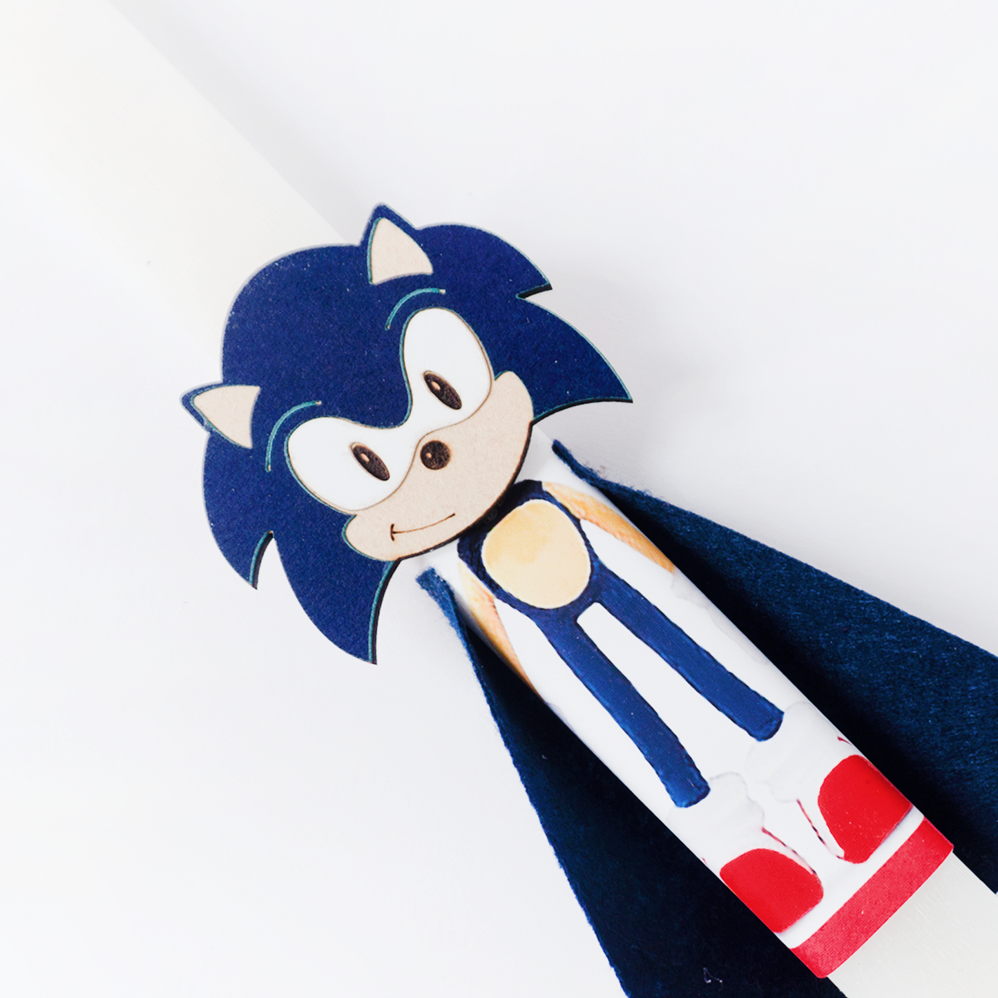 Προσωποποιημένη λαμπάδα με ήρωα σκατζόχοιρο 30 εκ