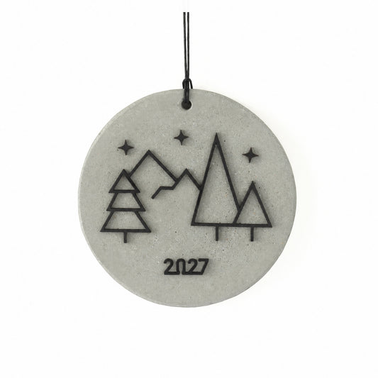 Τσιμεντένιο γούρι 2027, χριστουγεννιάτικα δέντρα